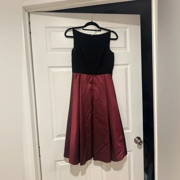 90s Black and Burgundy Dress High Square Neck Silk Skirt Size 6P - Picture 2 of 6